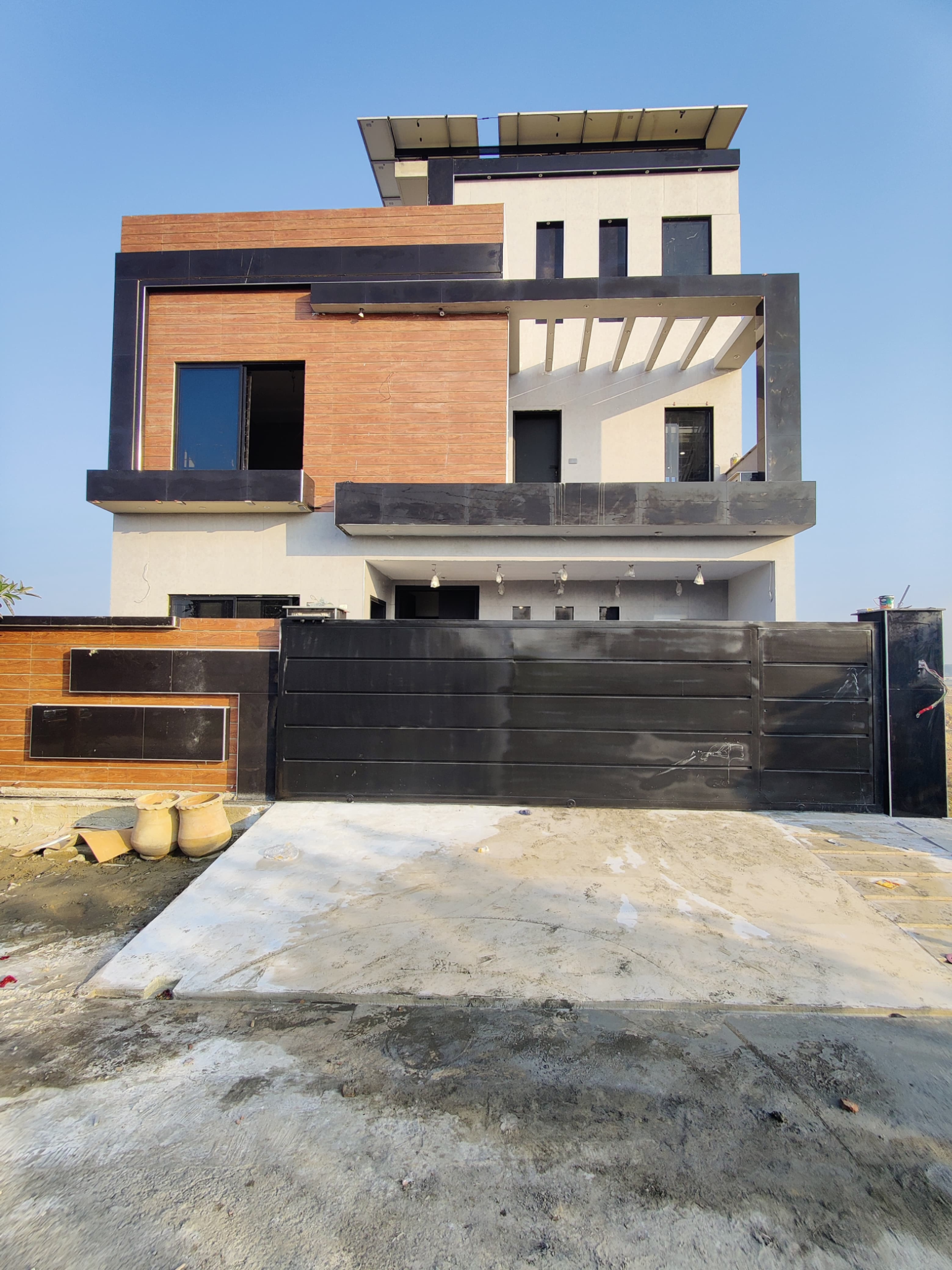 10-Marla Residential House